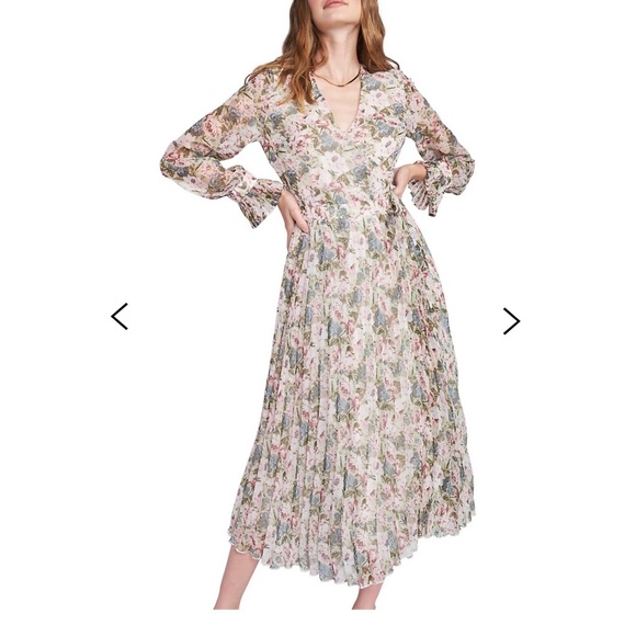 Ensaison pleated midi dress - Picture 4 of 6